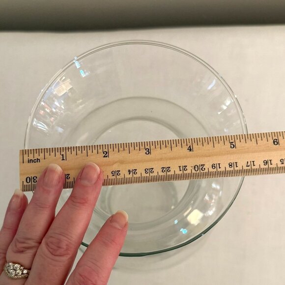 11 x 7 inch Hourglass Shaped Glass Vase ideal for Example Upcycled Mixed Florals - Picture 10 of 15